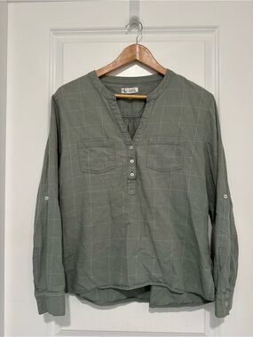 Carve Designs Women’s Dylan Olive Green 100% Organic Cotton Button Front Shirt